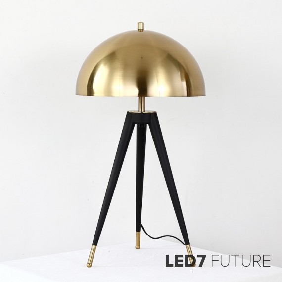 Matthew Fairbank Design – Tripod Lamp Table